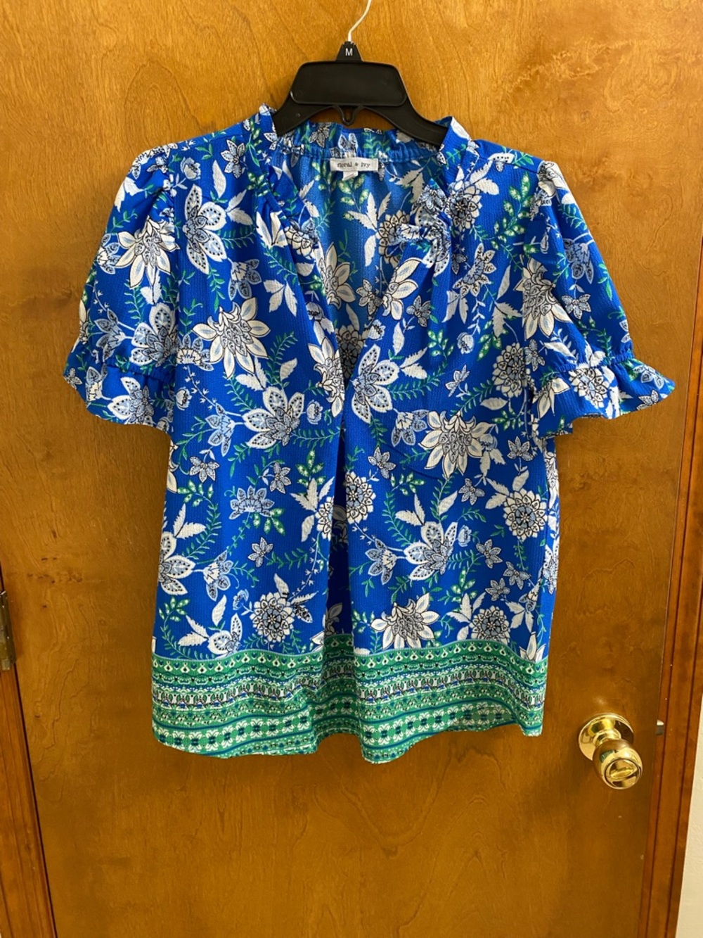 Floral & Ivy Blouse. Size small